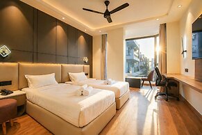 Melange Hotel - Golf course road