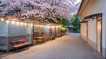 Gapyeong Funny Mongmong Galaxy House