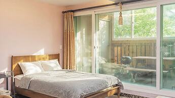 Gapyeong Funny Mongmong Galaxy House