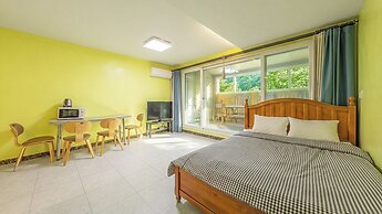 Gapyeong Funny Mongmong Galaxy House