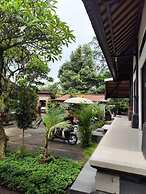 Cozzy Aesthetic Guest House