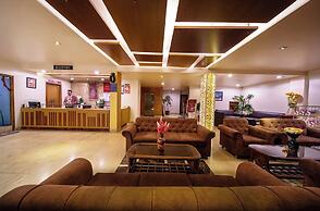 Hotel Riverside Resort Near Kainchi Dham