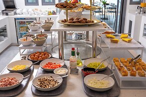 Adrina Grand Hotel