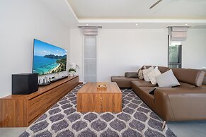 Nicky Serene 3BR Pool Villa