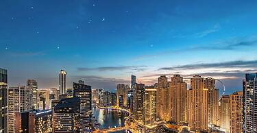 LUX The JW Marina Studio 4