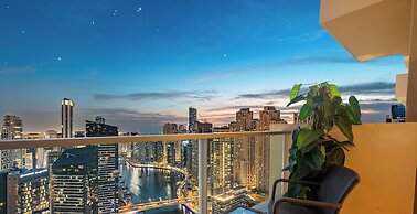 LUX The JW Marina Studio 4