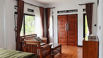 The Green County Homestay