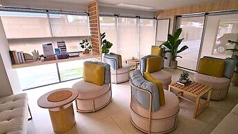 Stellar Space Suite in Elegant Bang Tao