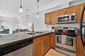 Spectacular View 1 Bdrm
