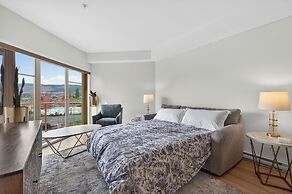 Spectacular View 1 Bdrm