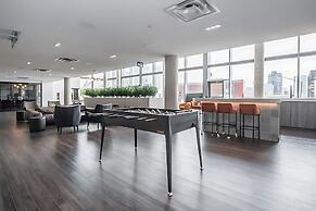 Modern High-rise 24th Floor Condo w Private Patio