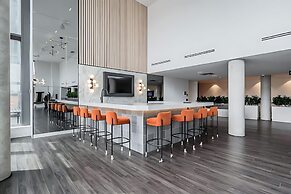 Modern High-rise 24th Floor Condo w Private Patio