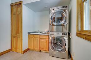 Private Beach & Hot Tub: Eastsound Waterfront Gem