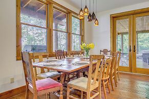 Private Beach & Hot Tub: Eastsound Waterfront Gem