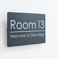 Glan Neigr Apart-Hotel By Guestz