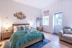 Glan Neigr Apart-Hotel By Guestz