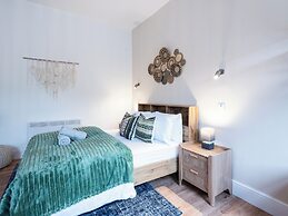 Glan Neigr Apart-Hotel By Guestz