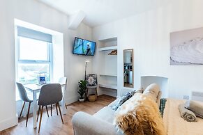Glan Neigr Apart-Hotel By Guestz