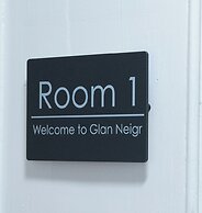 Glan Neigr Apart-Hotel By Guestz