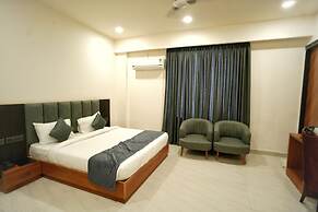 HOTEL HIGHWAY QUEEN