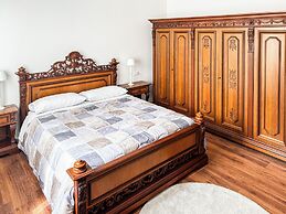 Le Nora Home