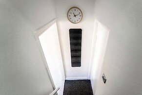 Room-comfy One-bdr in a Manchester House