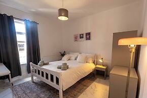 Room-comfy One-bdr in a Manchester House
