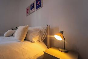 Room-comfy One-bdr in a Manchester House