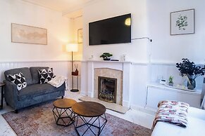 Room-comfy One-bdr in a Manchester House