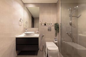Modern 2BR Apartment in Merano Tower