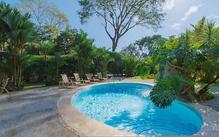 Amazing Suite 103 Walking Distance to the Beach