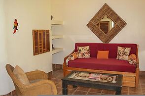 Amazing Suite 103 Walking Distance to the Beach