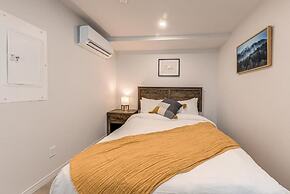 Quebec City 2 Bedroom Treasure.