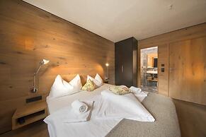 Alpine Stay, Sauna & Fireplace