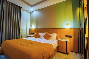 Allison Hotel