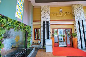 Allison Hotel