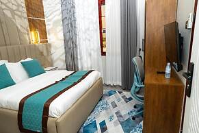 Allison Hotel