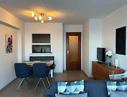 Beautiful Seaview Apartment for 4