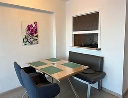 Beautiful Seaview Apartment for 4