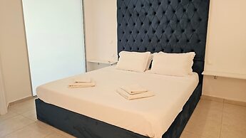 Casa Elysia 2BR Beach & Pool
