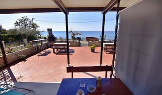 Sea-view Studio in a Quiet Area
