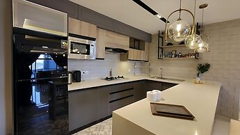 Ultra Luxury Boutique Apartment - Murree