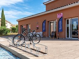 Charming Village Apartment for 4