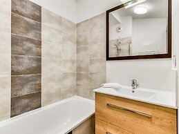 Charming Village Apartment for 4