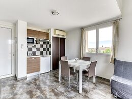 Charming Village Apartment for 4