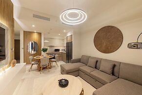 Spacious 2BR with Burj Khalifa View