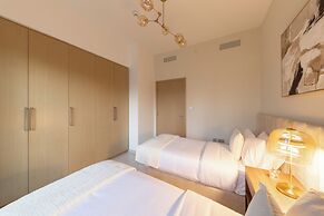 Spacious 2BR with Burj Khalifa View
