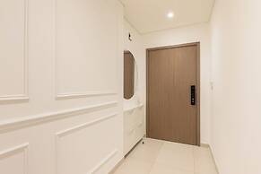 Spacious 2BR with Burj Khalifa View