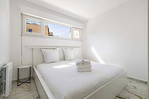 Modern, A/C Duplex - 3bdr/6p - Cannes