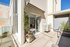 Modern, A/C Duplex - 3bdr/6p - Cannes